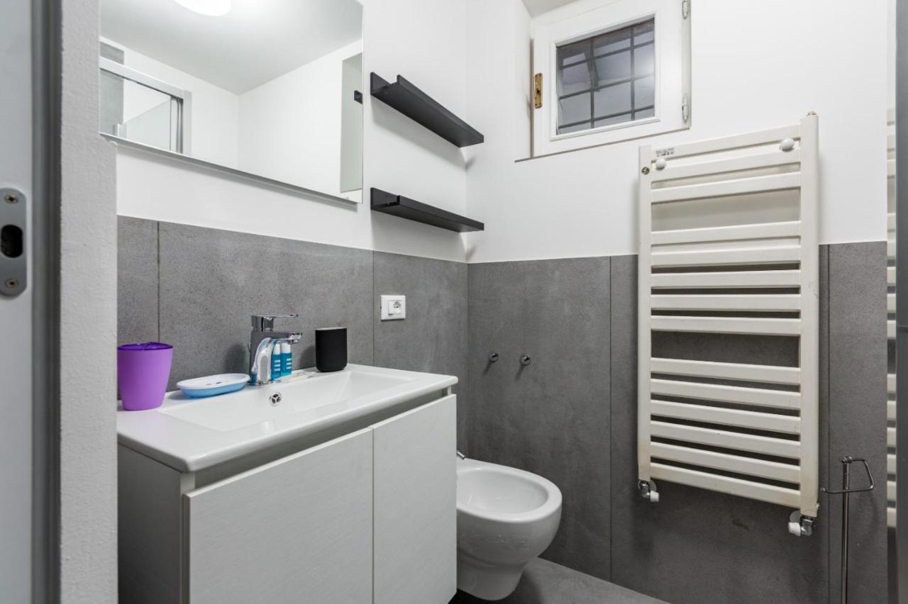 New! Studio Apt 700M From Corso Lodi! Milan Extérieur photo